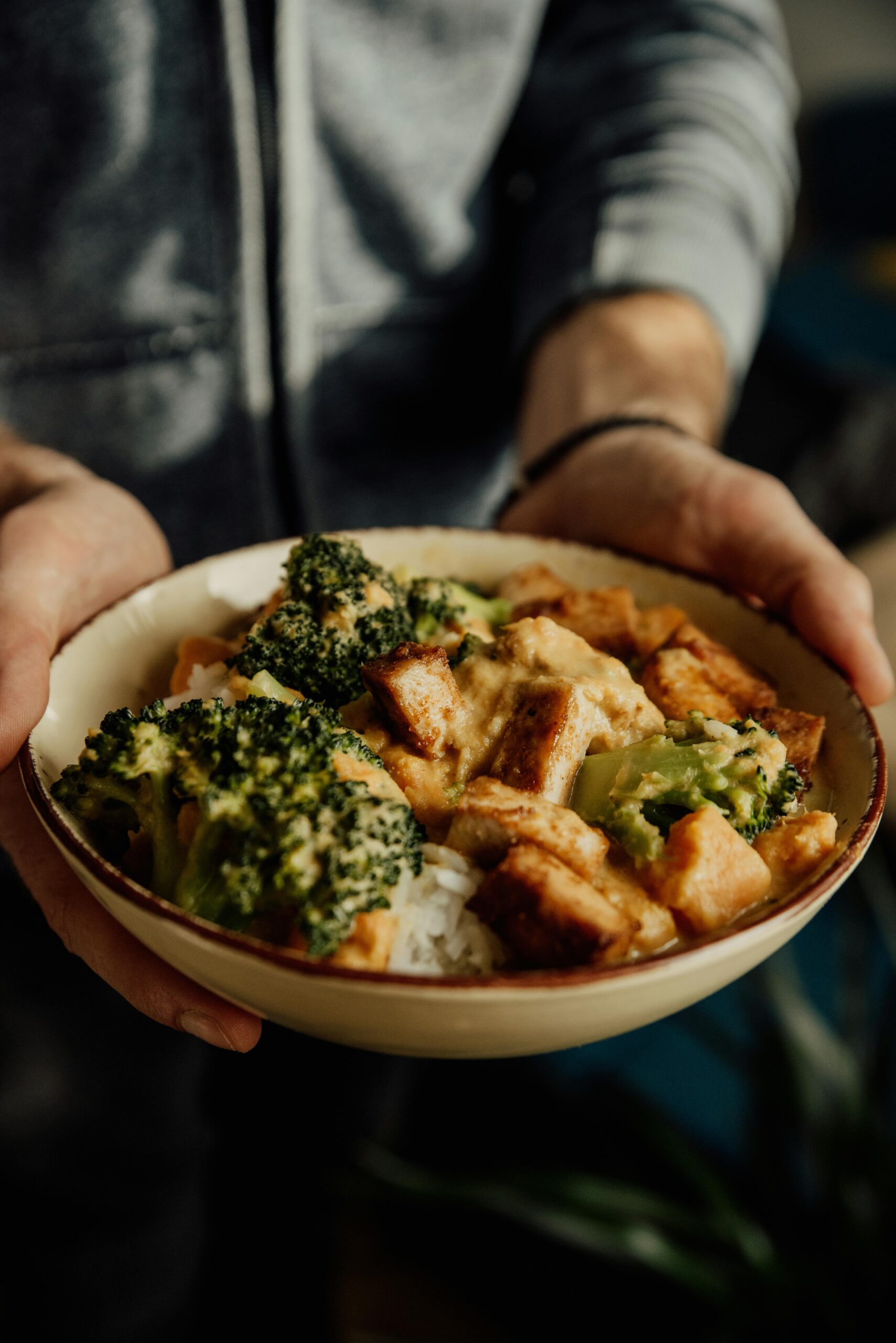 Vegetable wok with tofu and vegetables